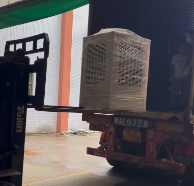 蒸发冷工业省电空调出口装柜